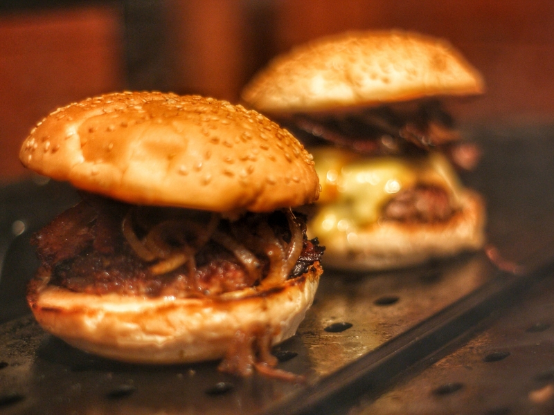 bacon cheeseburger