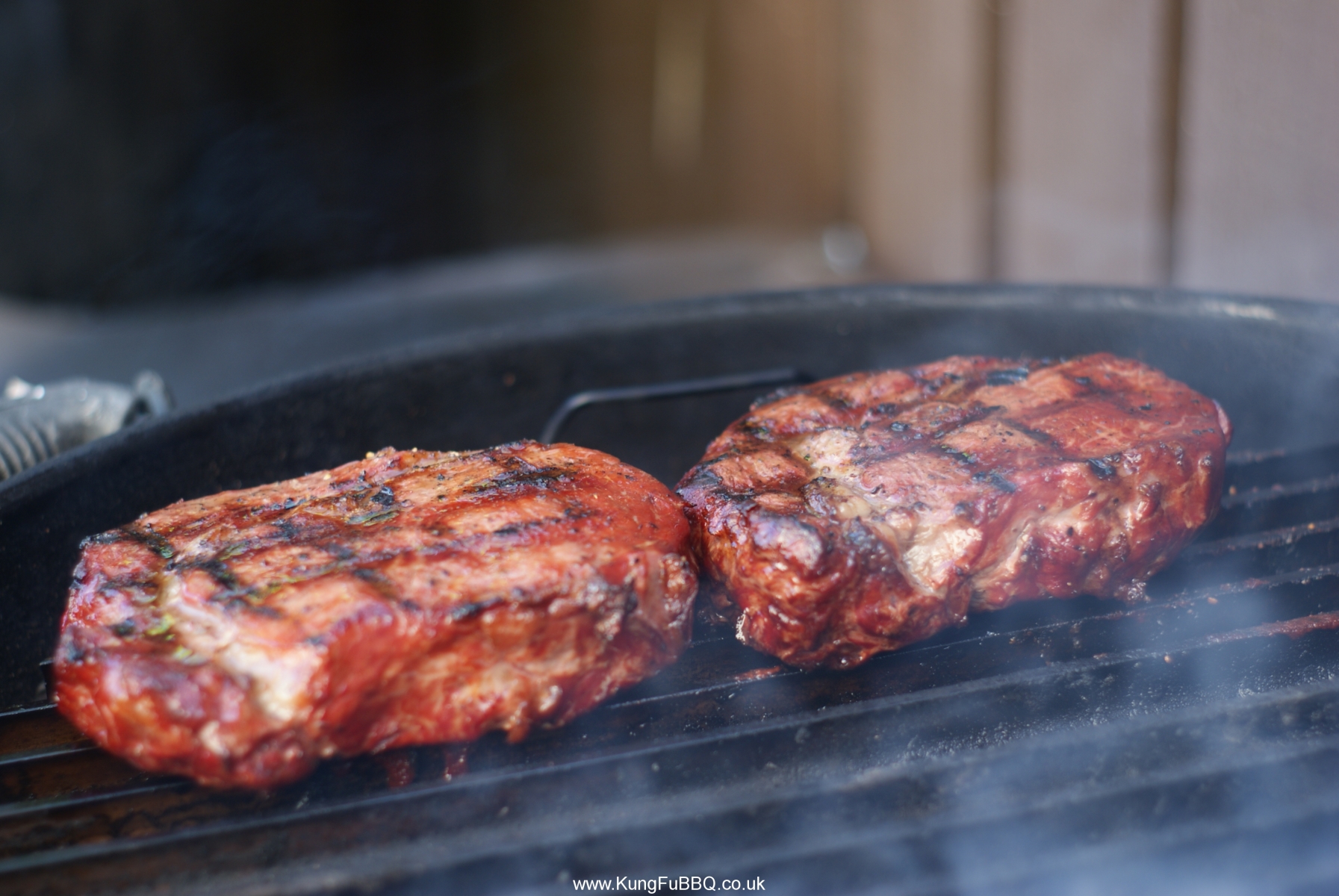 BBQ68/17 "World's best steak" KungFuBBQ